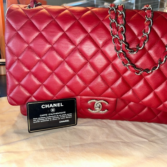 CHANEL Classic Maxi Double Flap Red Caviar on Silver W/Card GREAT CONDITION!!! - Picture 2 of 15
